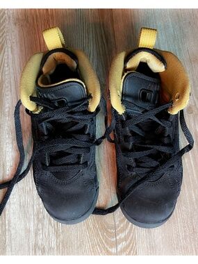 Nike Air Jordan Jumpman MVP Black/ Metallic Gold Size 11c Sneaker Shoes